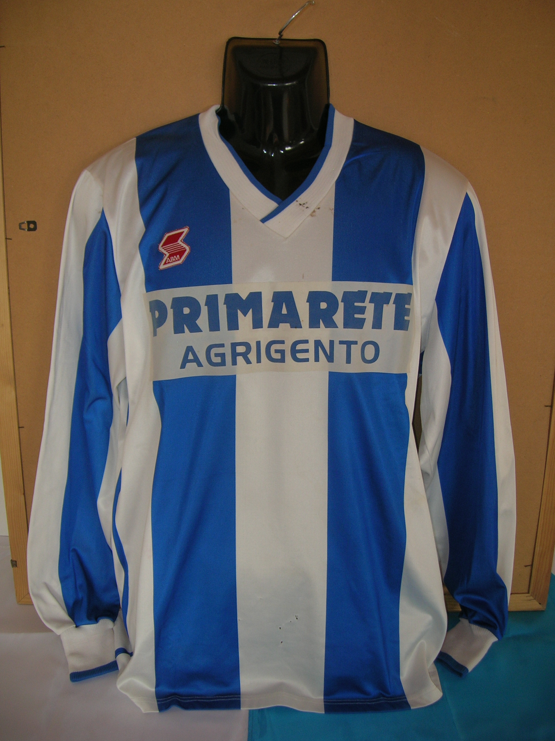 Agrigento n 11 anni 90 A